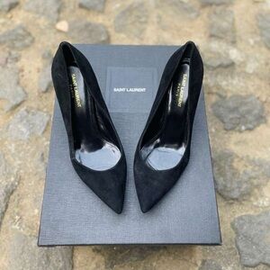 Saint Laurent Classic Black Heels